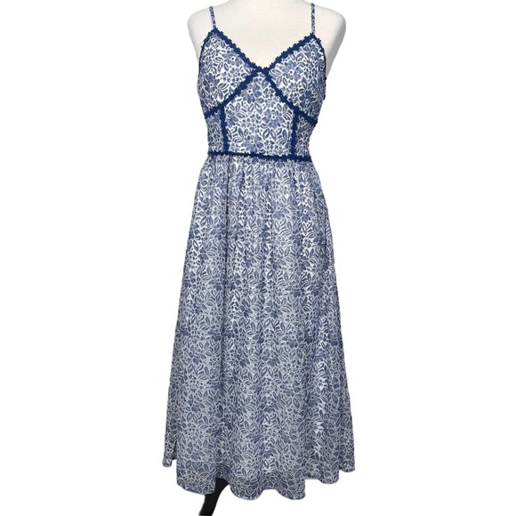 NSR Dresses & Skirts - NSR S Blue and White Lace Dress